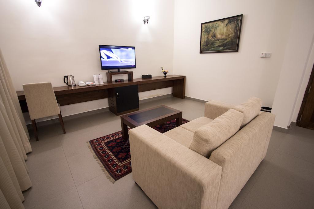 Ellen\u2019s Place Colombo Exterior foto