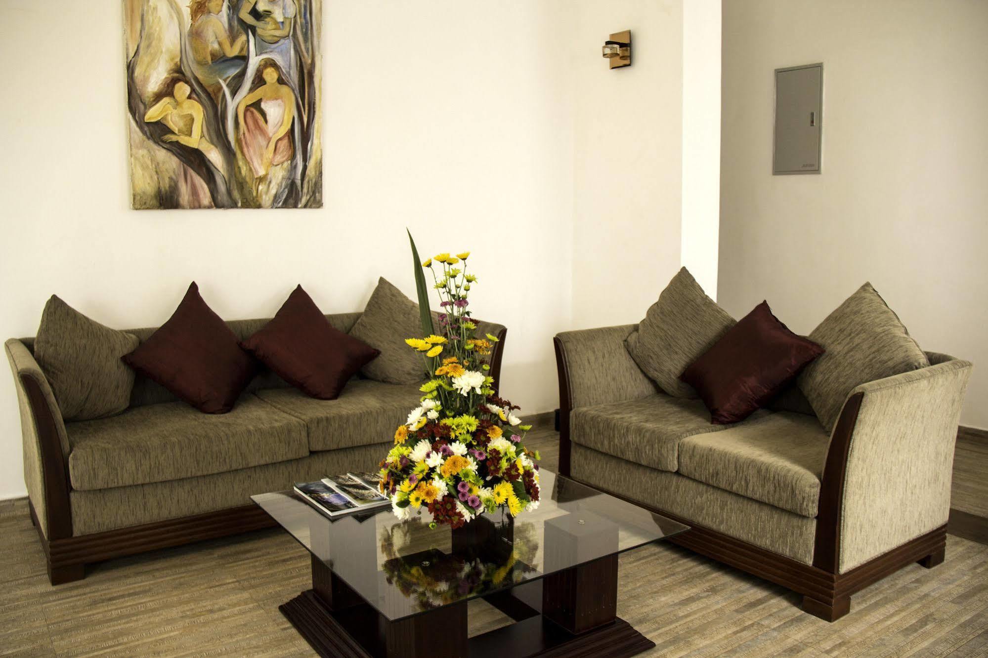 Ellen\u2019s Place Colombo Exterior foto